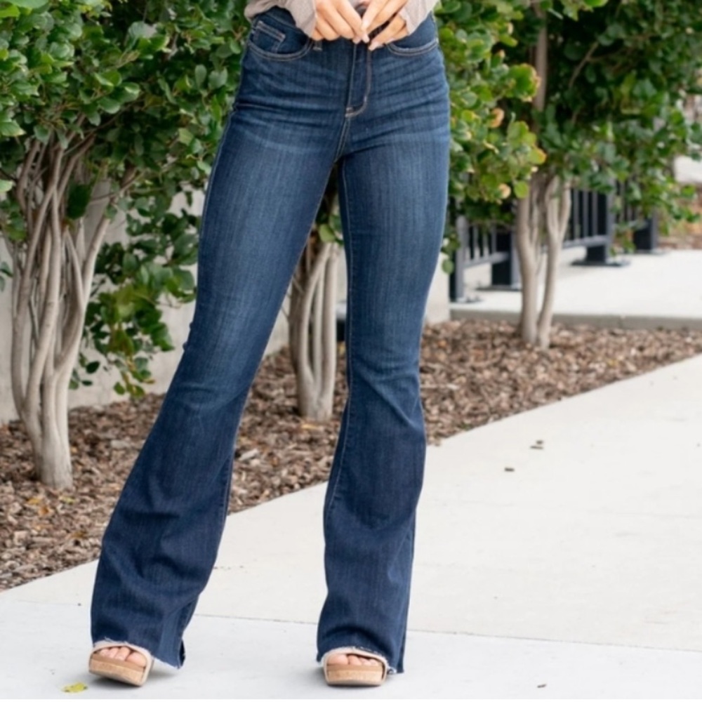 Judy Blue- Los Angeles – flare fit – denim jeans – size- 7/28